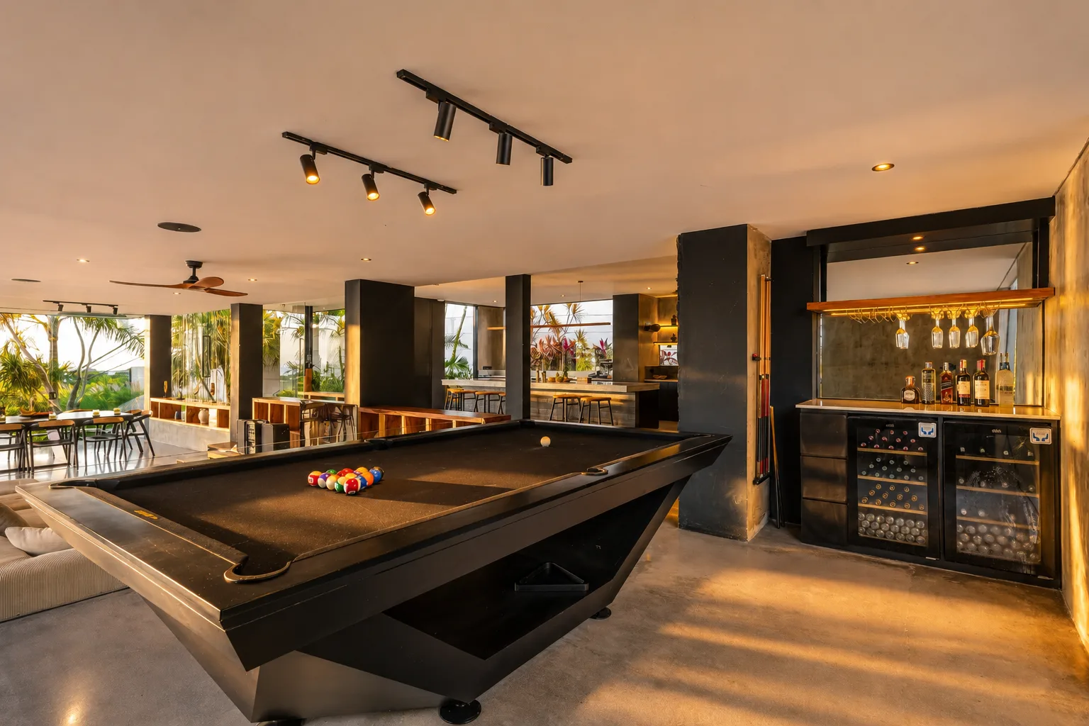 Billiard Lounge